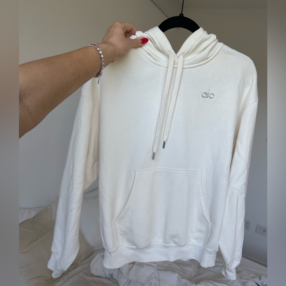 ALO Yoga Accolade Hoodie & Sweatpants SET in ivory - Picture 6 of 6